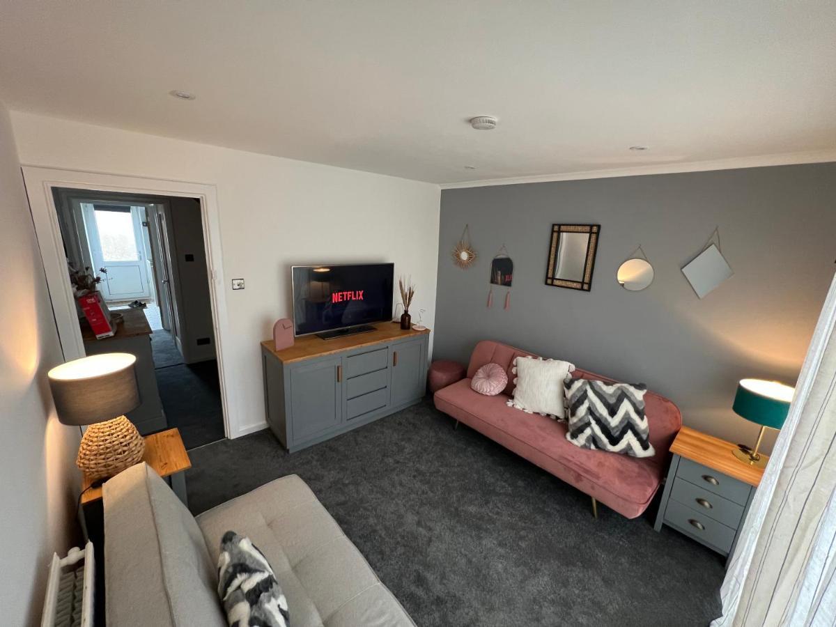 House Sleeps 8. 2Bedrooms & Sofa Beds In Sitting Room Бат Экстерьер фото